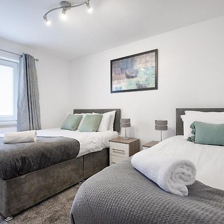 Private Parking, Garden, Close To Beach! Суонси Экстерьер фото